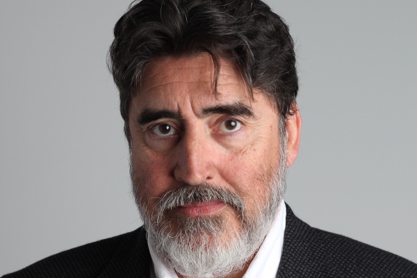 Alfred Molina