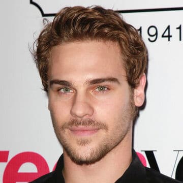 Grey Damon