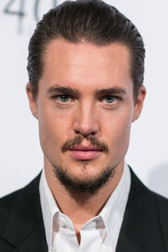 Alexander Dreymon