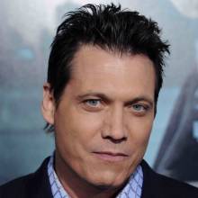 Holt McCallany