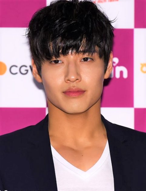 Kang Ha-Neul