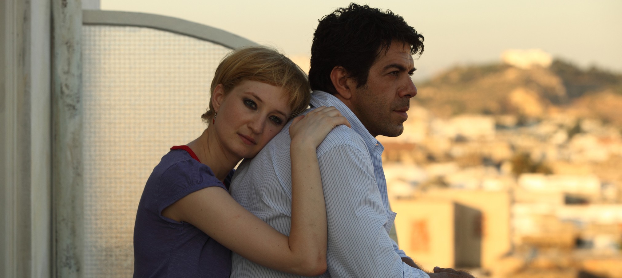 بیشتر از این من چه می خواهم (Come Undone)