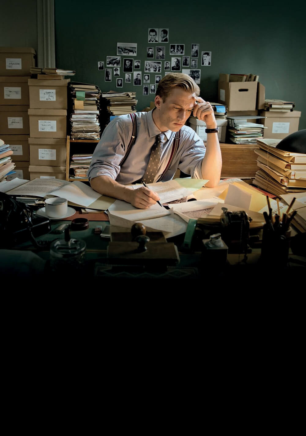 پیچراه دروغ‌ها (Labyrinth of Lies)